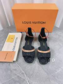 Picture of Louis Vuitton Shoes _SKULVsz35-41GDT010212327